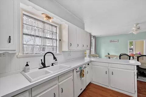 Kitchen - 304 E Main St, Itasca, TX 76055 photo 6 of 6