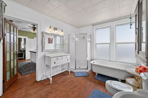 Bath - 304 E Main St, Itasca, TX 76055 photo 4 of 6