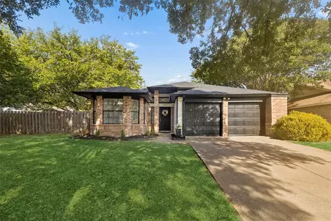 7801 Bordeaux Ln, Rowlett, TX 75089