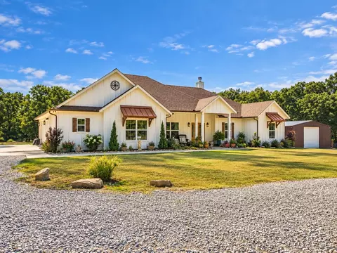 2525 Preskitt Rd, Decatur, TX 76234