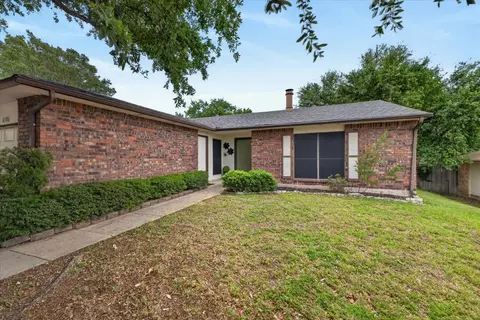 6506 Blackberry Dr, Arlington, TX 76016