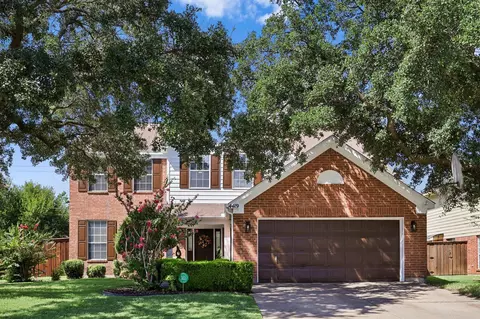 4419 W Wescott Dr, Grand Prairie, TX 75052