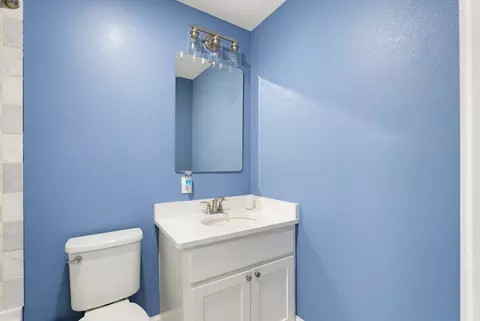 Bath - 2517 S Elmwood, Abilene, TX 79605 photo 3 of 4