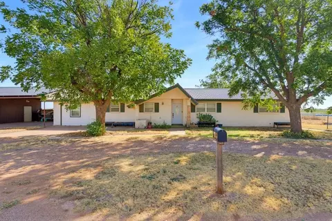 508 N Water St, Roby, TX 79543