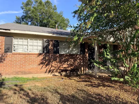 2055 Linear St, Shreveport, LA 71107