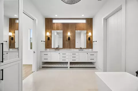 Bath - 116 Windmill Dr, Coppell, TX 75019 photo 2 of 6