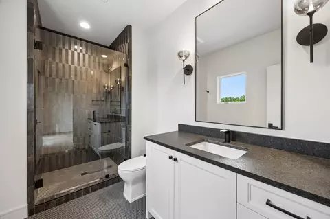 Bath - 116 Windmill Dr, Coppell, TX 75019 photo 4 of 6