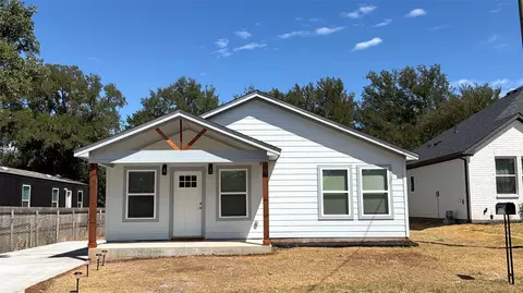 3007 Rockwood Dr, Granbury, TX 76048