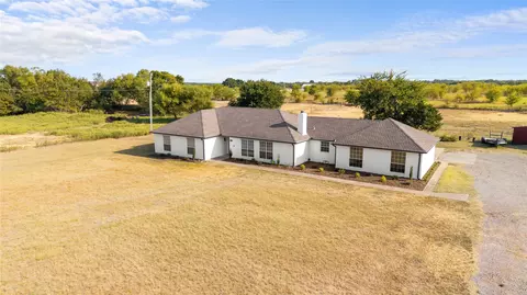 998 Bledsoe Rd, Gunter, TX 75058