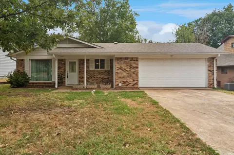 1109 S Valentine Dr, Sherman, TX 75090