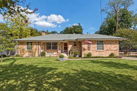 2868 Ripplewood Dr, Dallas, TX 75228