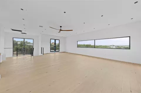 Living - 4997 Comanche Dr, Temple, TX 76502 photo 4 of 5