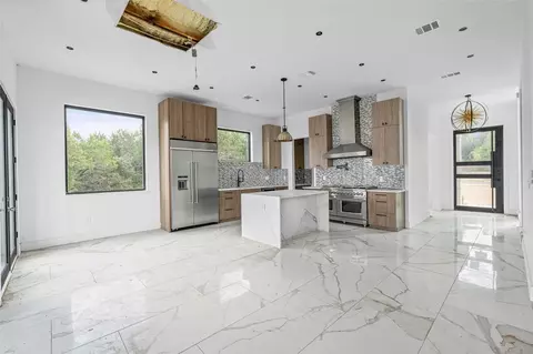 Kitchen - 4997 Comanche Dr, Temple, TX 76502 photo 1 of 6