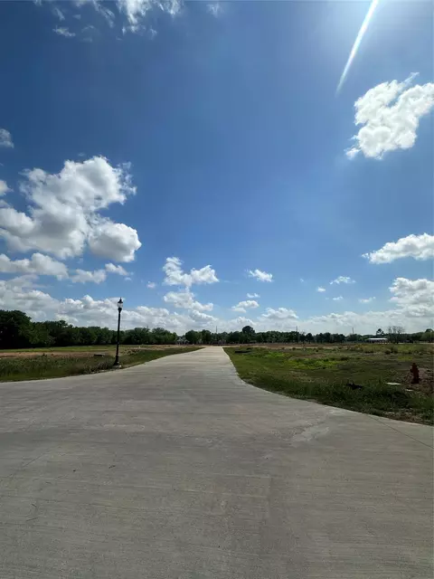 8007 Pilot Knoll Farms Rd, Copper Canyon, TX 76226