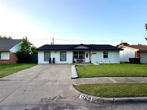 1209 Rosewood Hills Dr, Garland, TX 75040