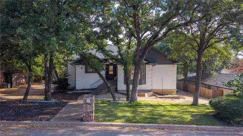 4404 Rain Forest Dr, Arlington, TX 76017