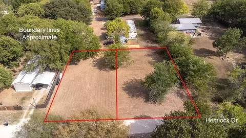 1016 Hemlock Dr, West Tawakoni, TX 75474