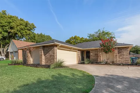 10140 Indian Mound Rd, Fort Worth, TX 76108
