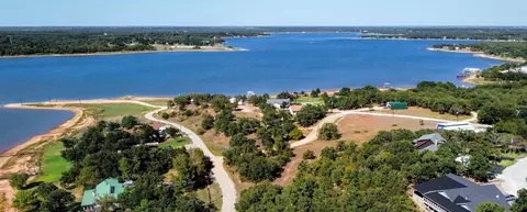 100 Bandera Dr, Nocona, TX 76255