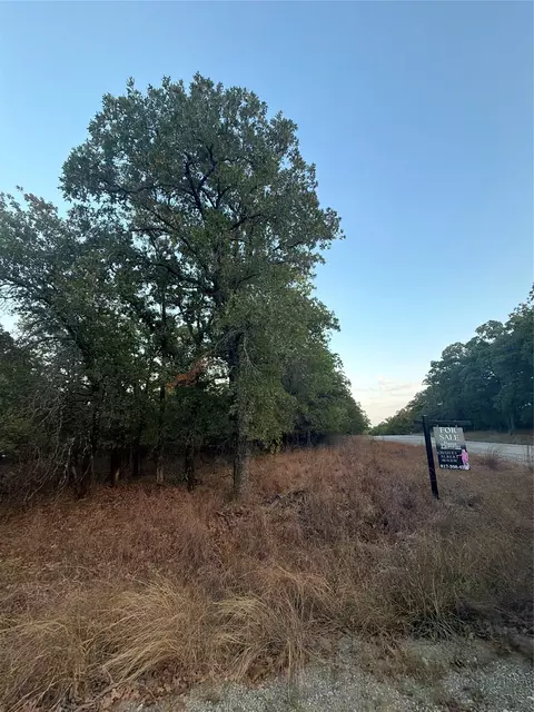 100 Bandera Dr, Nocona, TX 76255