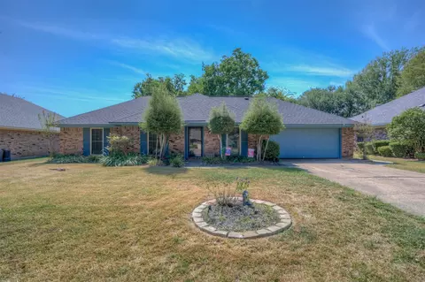509 Parklane Dr, Bossier City, LA 71111
