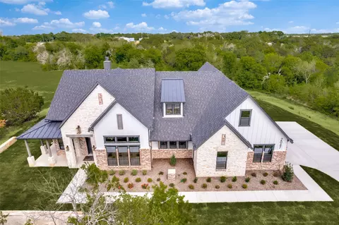 2047 Woodland Rd, Weatherford, TX 76088