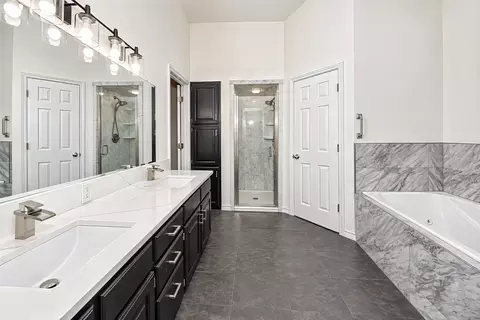 Bath - 2941 Cresthaven Dr, Grapevine, TX 76051 photo 1 of 5