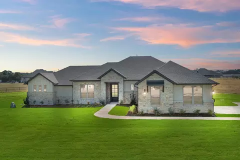 1099 Paradise Pkwy, Poolville, TX 76487