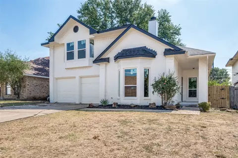 838 Cornfield Dr, Arlington, TX 76017