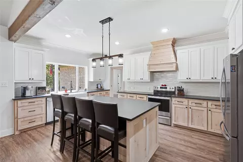 Kitchen - 230 Silver Lakes Dr, Sunset, TX 76270 photo 2 of 5