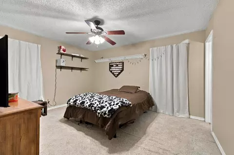 Bedroom - 54 Doty Ln, Denison, TX 75021 photo 4 of 5