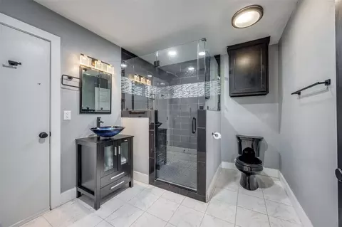 Bath - 54 Doty Ln, Denison, TX 75021 photo 6 of 6