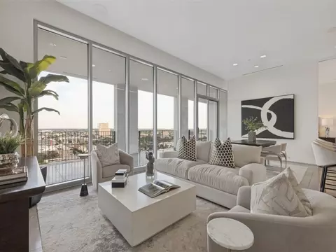 1717 Arts Plz #1804, Dallas, TX 75201