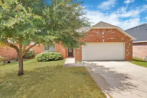 2633 Pioneer Bluffs Rd, Balch Springs, TX 75181