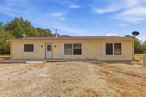 1005 Hickey Ct, Granbury, TX 76049