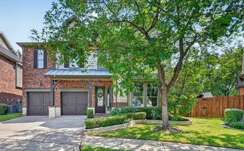 2512 Kodiak Cir, Euless, TX 76039