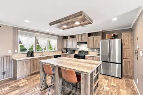 5519 Upper Denton Rd, Weatherford, TX 76085