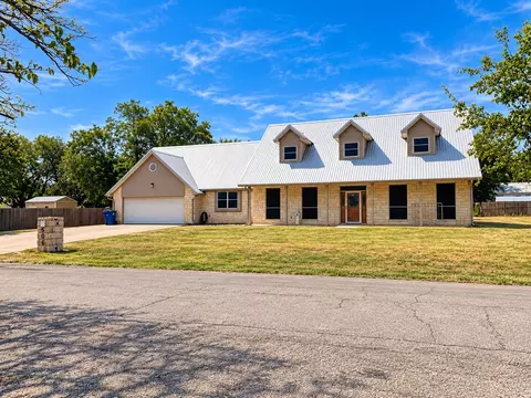 506 S San Jacinto, Whitney, TX 76692