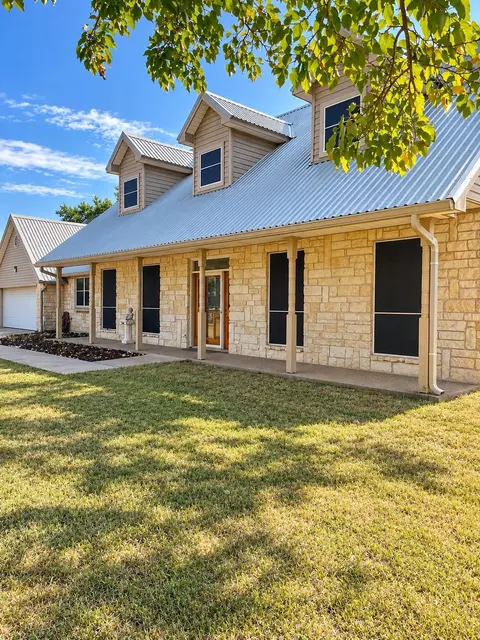 506 S San Jacinto, Whitney, TX 76692