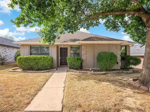 2331 Foothill Rd, Mckinney, TX 75072