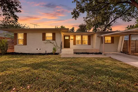2822 Materhorn Dr, Dallas, TX 75228