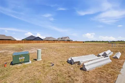 245 Trevor Ln, Greenville, TX 75402