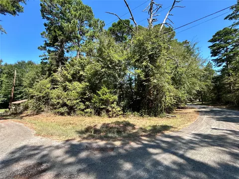 11 Hillside Cir, Berryville, TX 75763