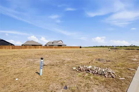 255 Trevor Ln, Greenville, TX 75402