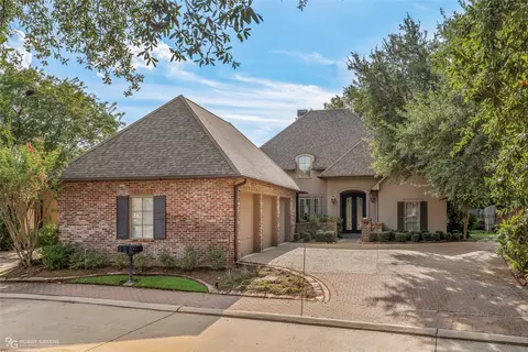 110 Esplanade Ct, Bossier City, LA 71111
