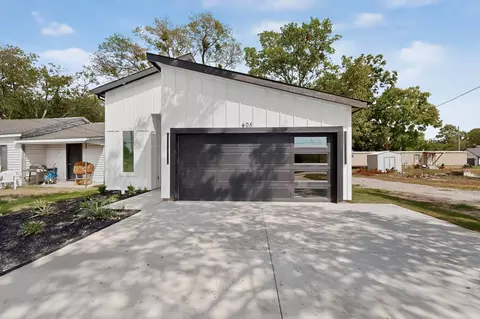 405 NE Front St, Edgewood, TX 75117