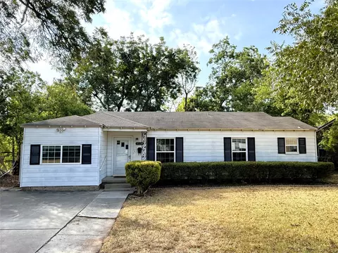 Exterior - 3520 Maple Ave, Waco, TX 76707 photo 10 of 11