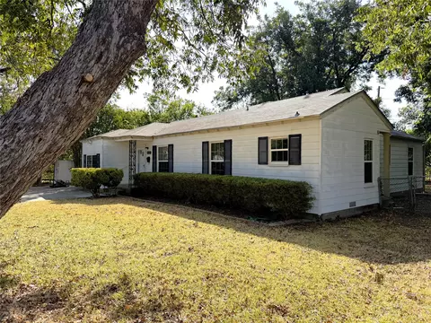 Exterior - 3520 Maple Ave, Waco, TX 76707 photo 2 of 11