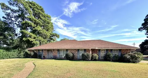 2735 Hoyte Dr, Shreveport, LA 71118