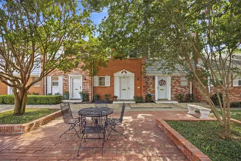 1205 Roaring Springs Rd #1205, Fort Worth, TX 76114